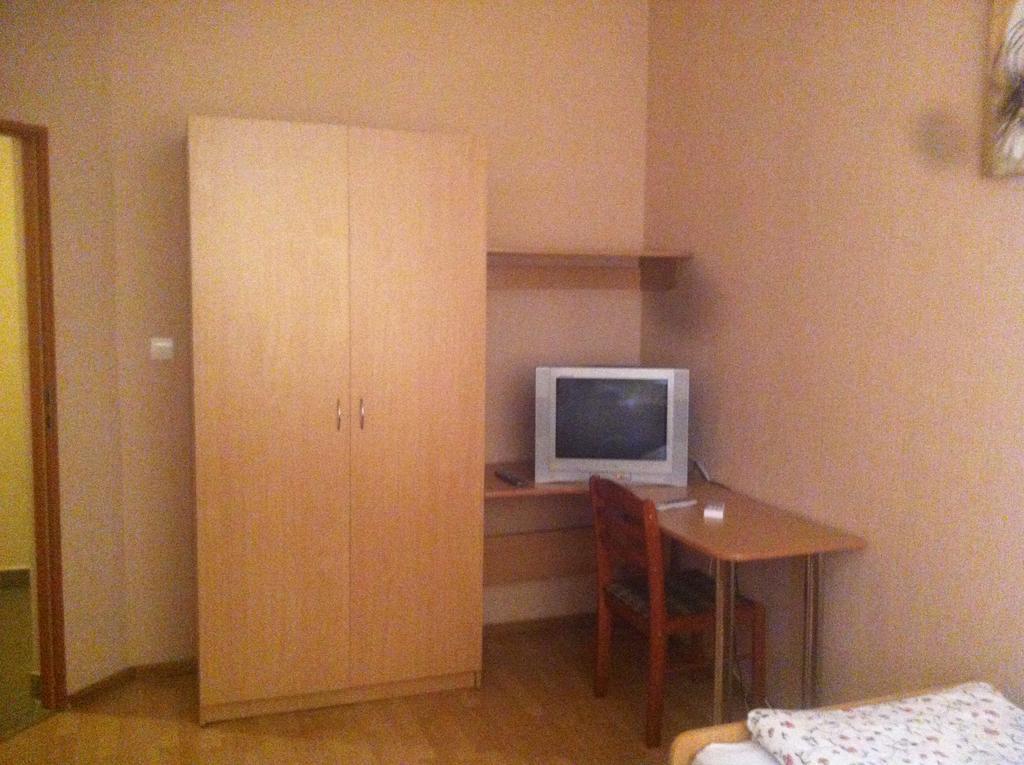 Piroshka Hotel Berehove  Esterno foto